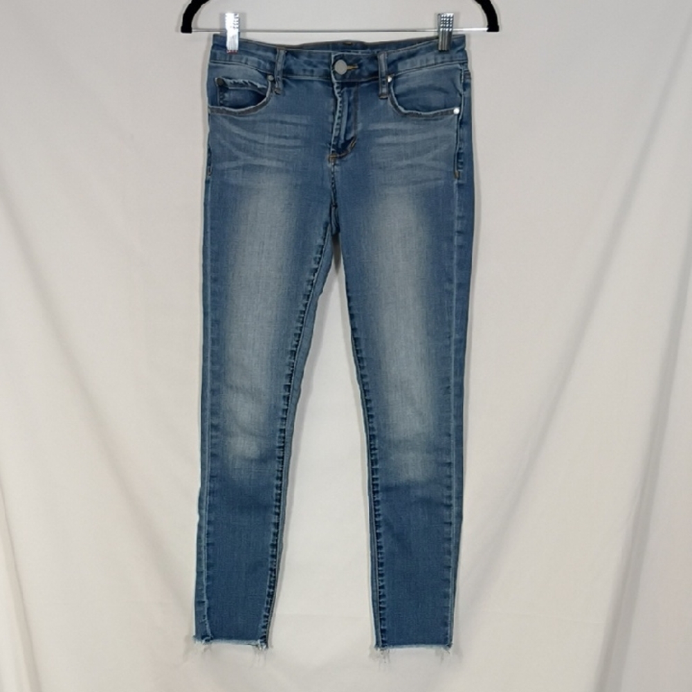 EUC Articles Of Society Light Blue Skinny Jeans with Frayed Hem Size 25